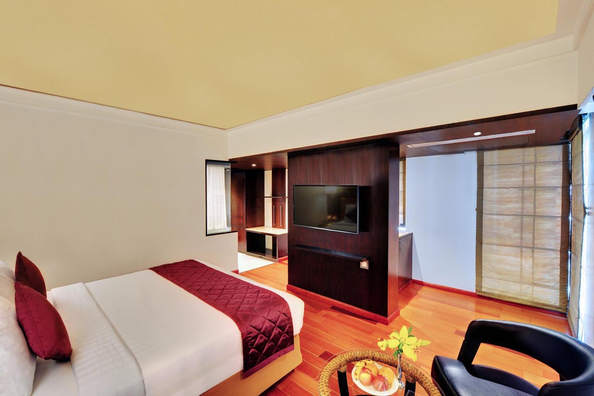 ไอริส เดอะ บิสซิเนส โฮเต็ล แอนด์ สปา Hotel บังกาลอร์ ภายนอก รูปภาพ