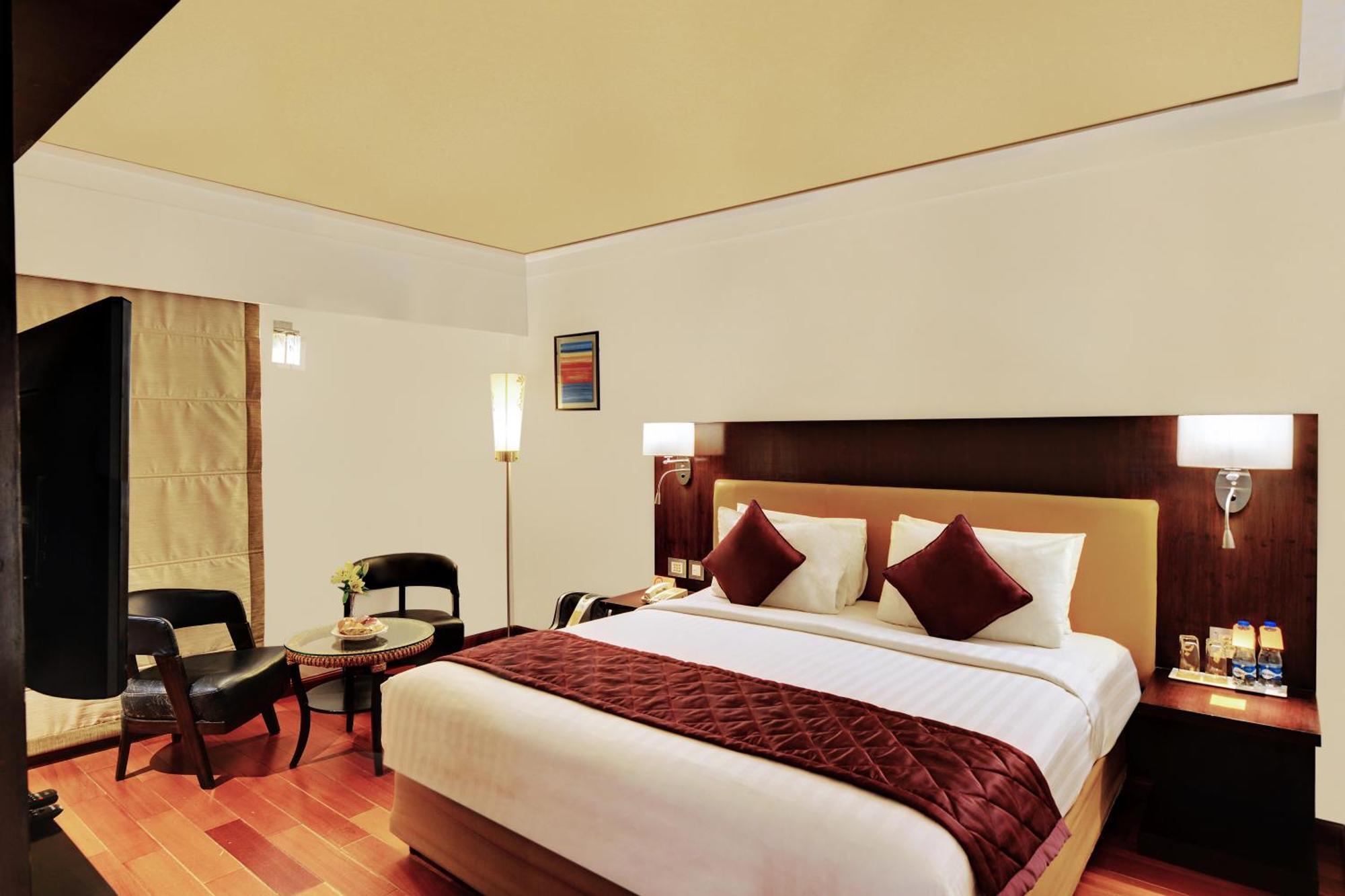 ไอริส เดอะ บิสซิเนส โฮเต็ล แอนด์ สปา Hotel บังกาลอร์ ภายนอก รูปภาพ