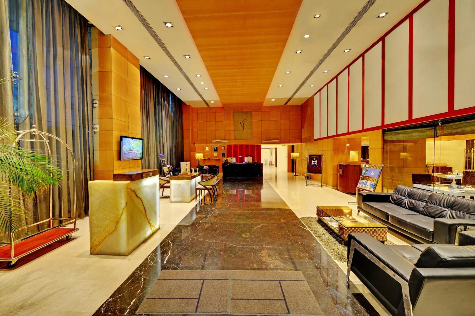 ไอริส เดอะ บิสซิเนส โฮเต็ล แอนด์ สปา Hotel บังกาลอร์ ภายนอก รูปภาพ
