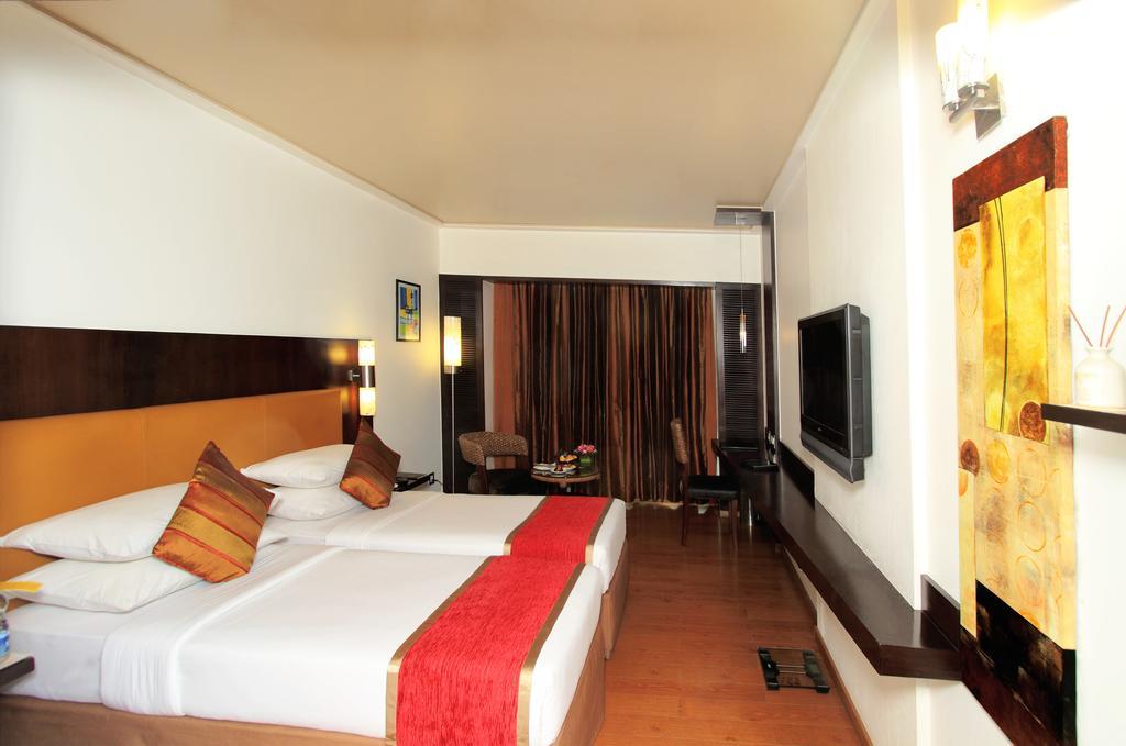 ไอริส เดอะ บิสซิเนส โฮเต็ล แอนด์ สปา Hotel บังกาลอร์ ภายนอก รูปภาพ