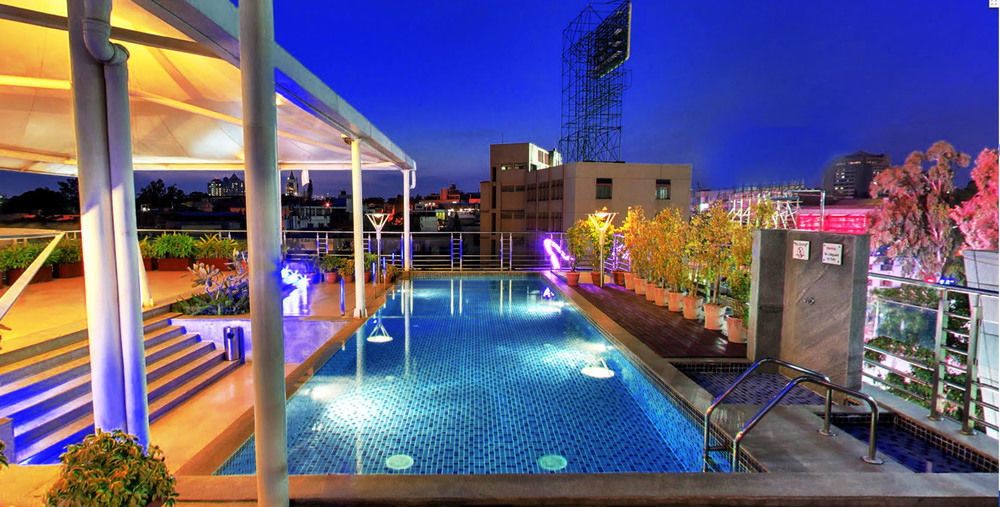 ไอริส เดอะ บิสซิเนส โฮเต็ล แอนด์ สปา Hotel บังกาลอร์ ภายนอก รูปภาพ