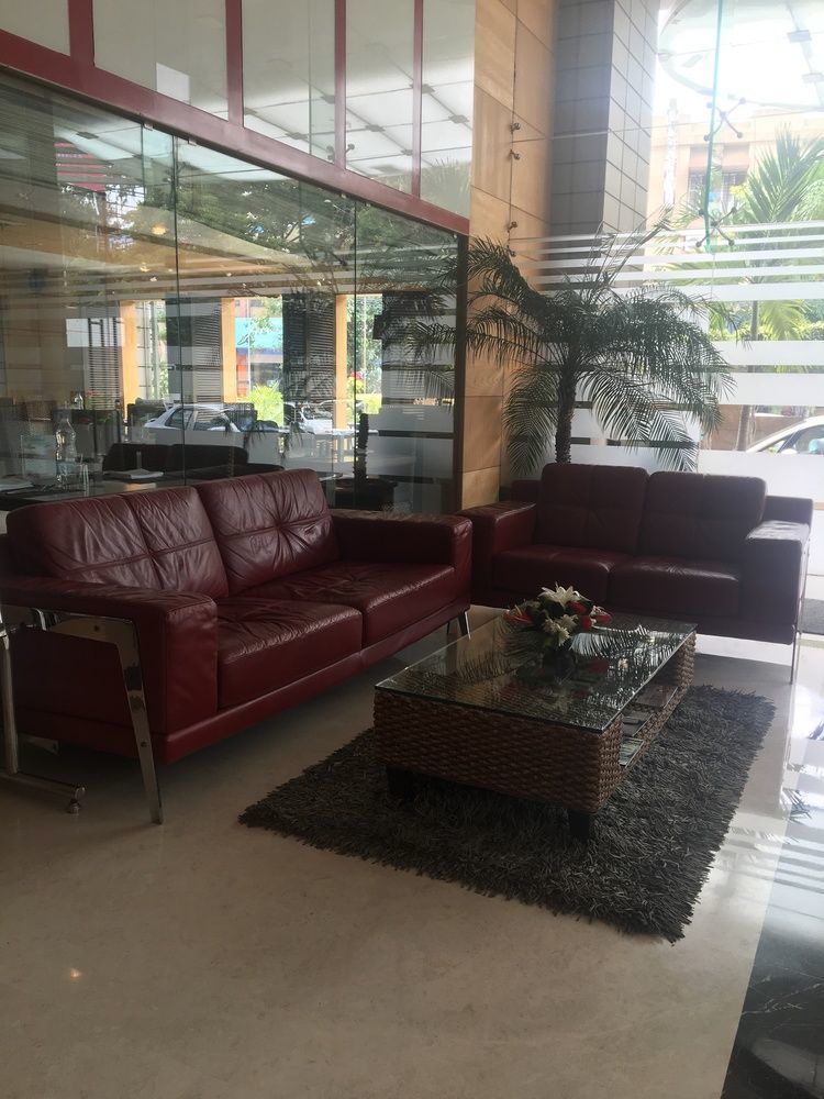 ไอริส เดอะ บิสซิเนส โฮเต็ล แอนด์ สปา Hotel บังกาลอร์ ภายนอก รูปภาพ